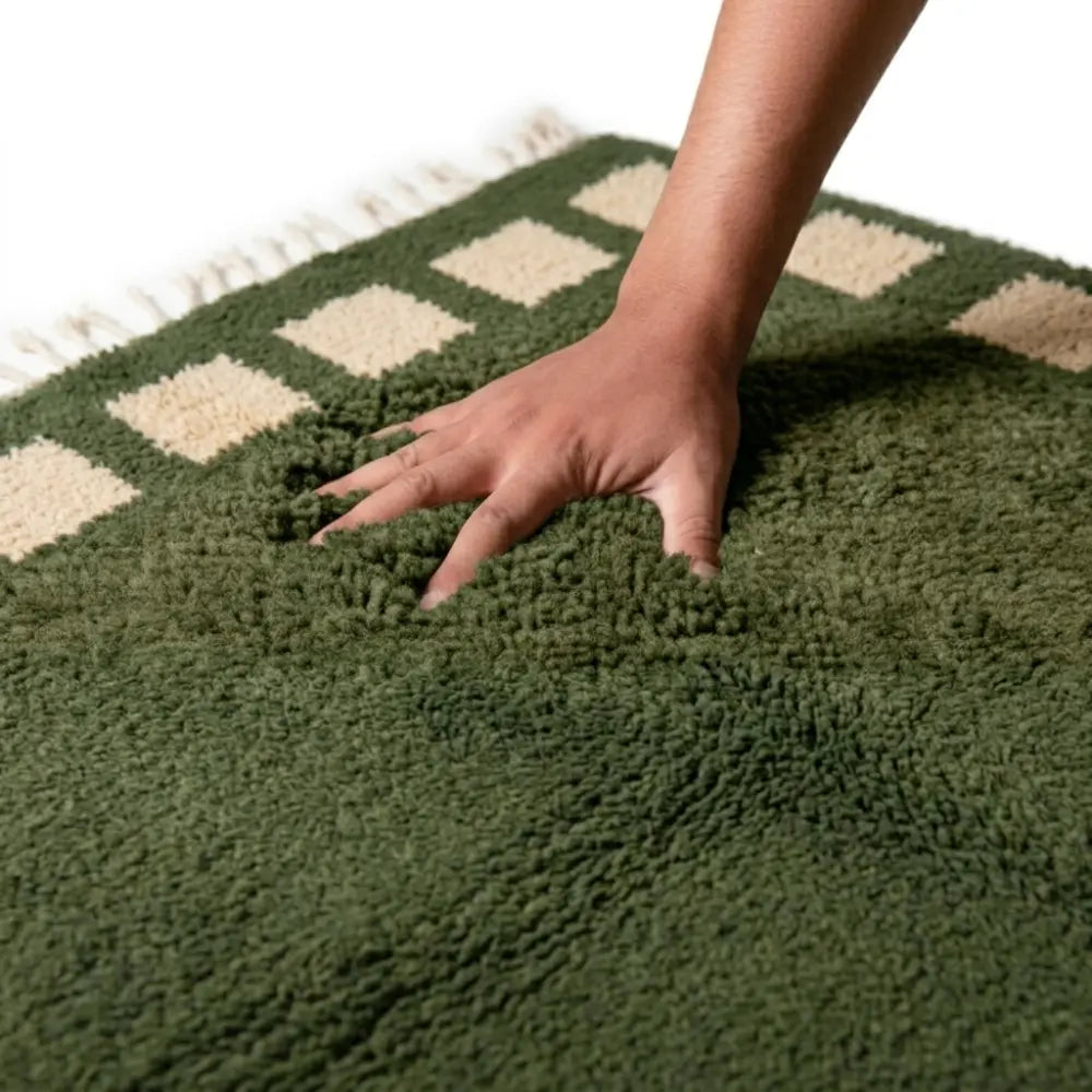 Tapis Vert Forêt Beni M'Guild — Motifs Beiges