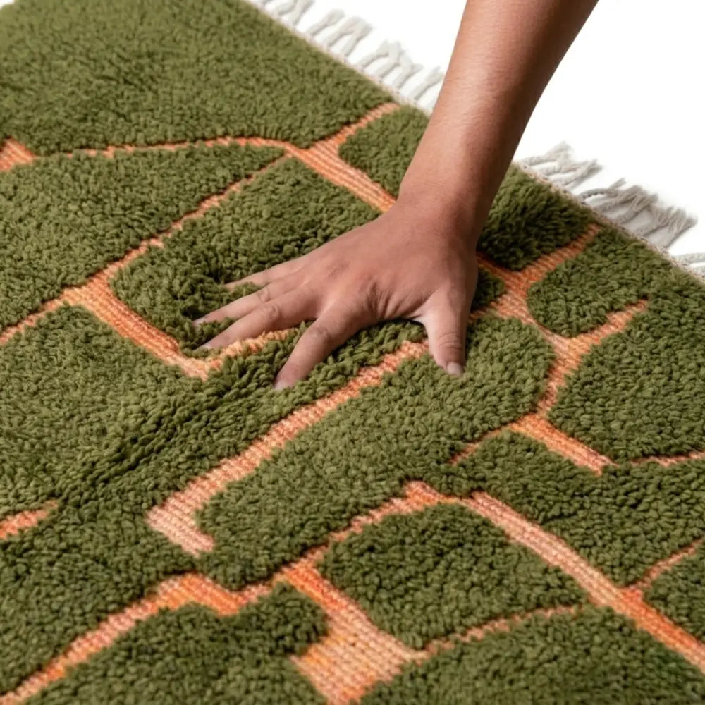 Tapis M'irt Vert Olive — Motifs Orange